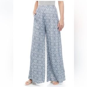 Wide leg pants